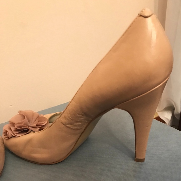 Nine West Nude Peep Toe Pumps - Picture 6 of 8